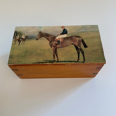 Wooden tongue & groove racehorse box